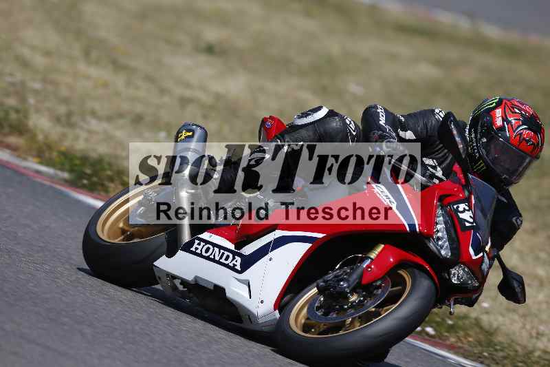 Archiv-2023/28 05.06.2023 Moto Club Anneau du Rhin/blanc-novice/32